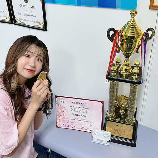 ジャパンインターナショナルビューティーコンペティション世界大会（学生部門）準優勝